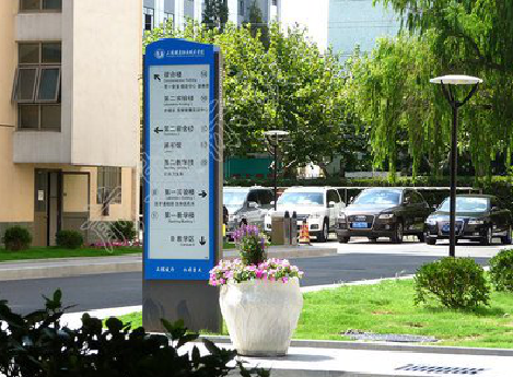 鹿寨哪些因素影响宣传栏的制作？