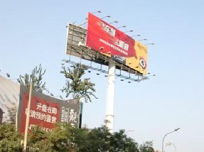 鹿寨户外广告怎么做才能让人一眼记住？